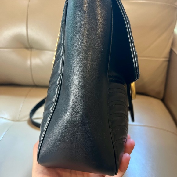 SOLD x x Gucci Calfskin Matelasse Large GG Marmont Shoulder Bag - Picture 8 of 17